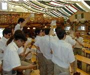 Comida en la carpa oficial