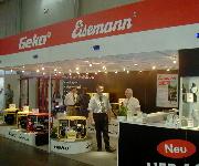 Stand aleman a la izqu.